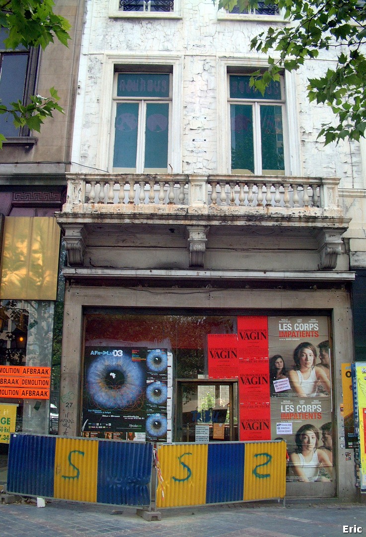 Av. de la Toison d'Or (Affichage sauvage)