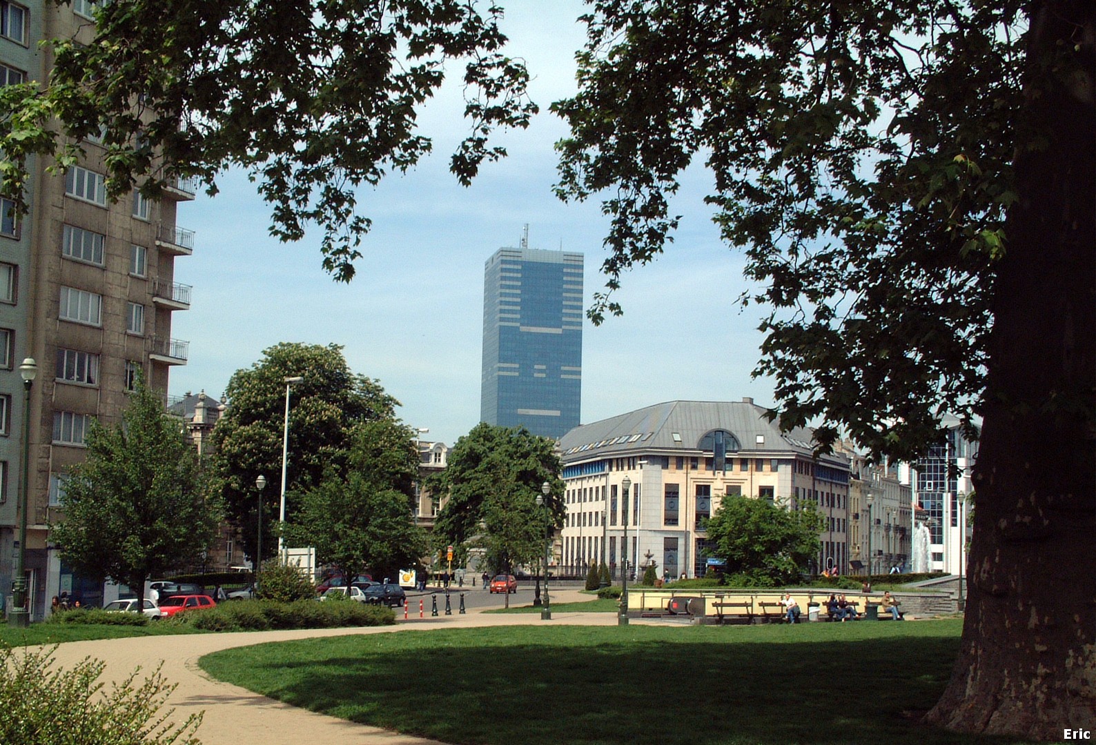 Av. de la Porte de Hal